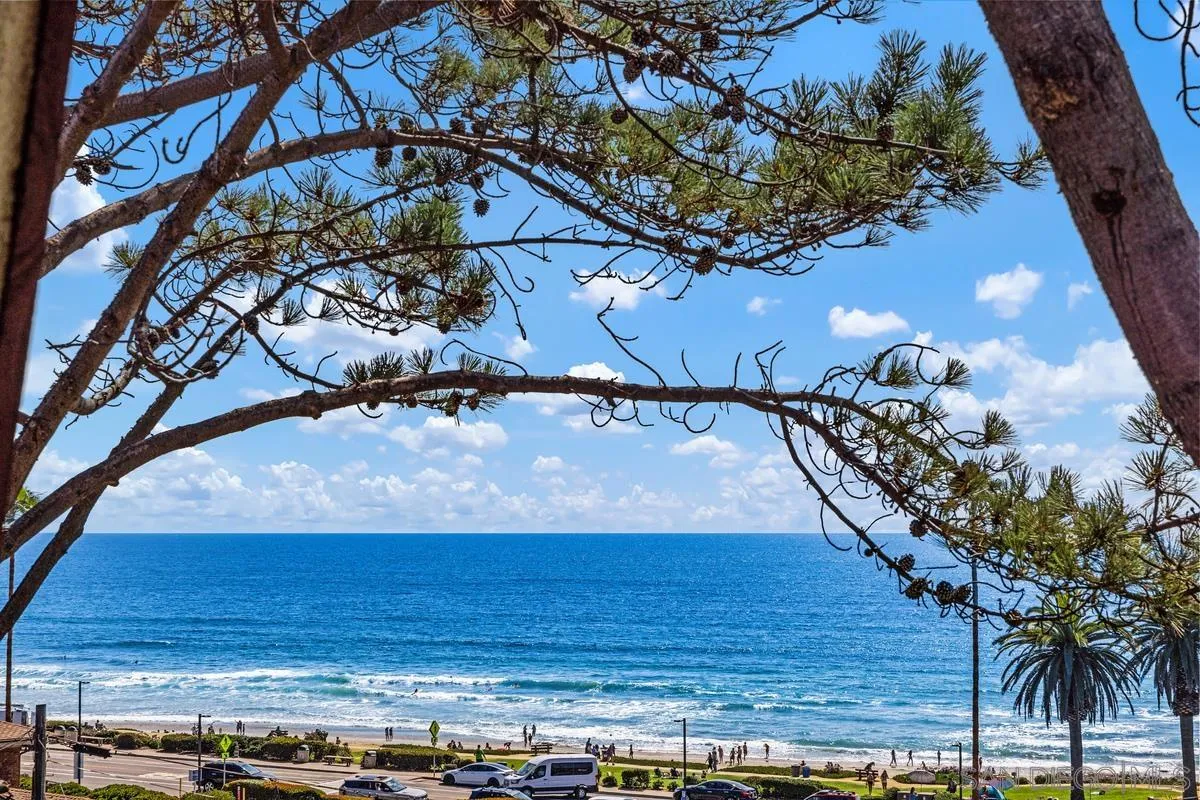 Browse active condo listings in CHATEAU L AUBERGE