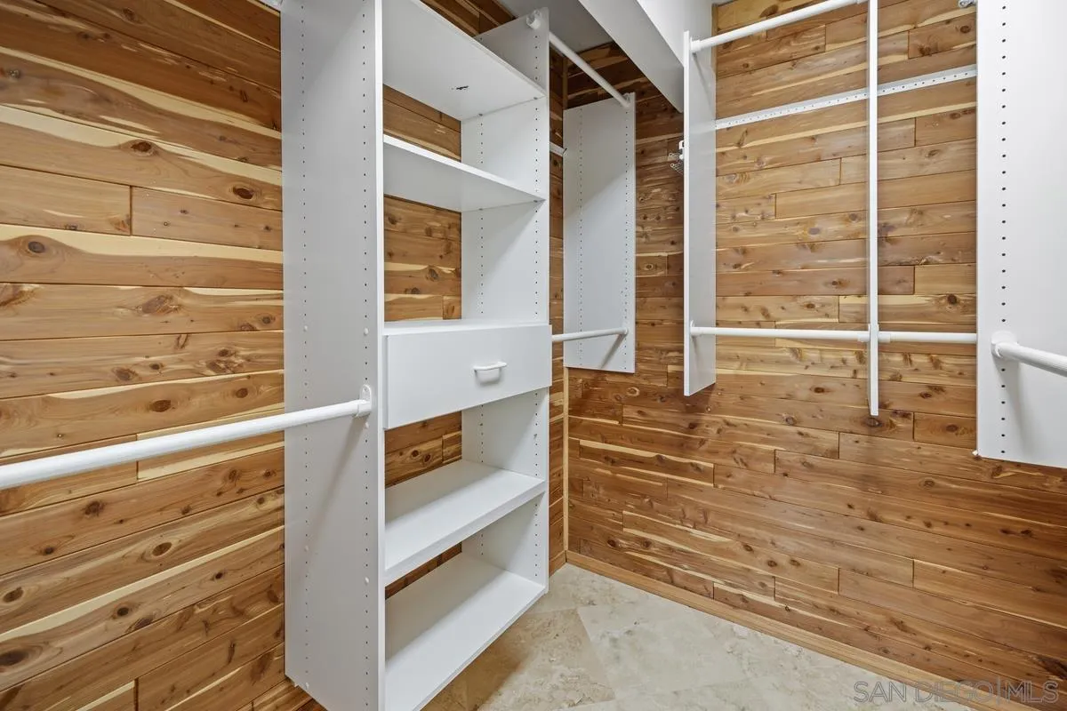 https://cdn.realtyfeed.com/cdn/127/250032225/5466640973a51a36bc6284058f0a6406.webp
