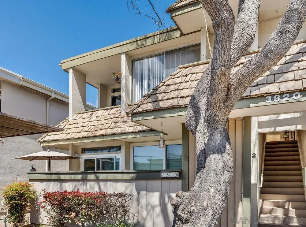 https://cdn.realtyfeed.com/cdn/127/250032229/19d0fd79c7a1c9f078eb79f2e14f81b2.webp