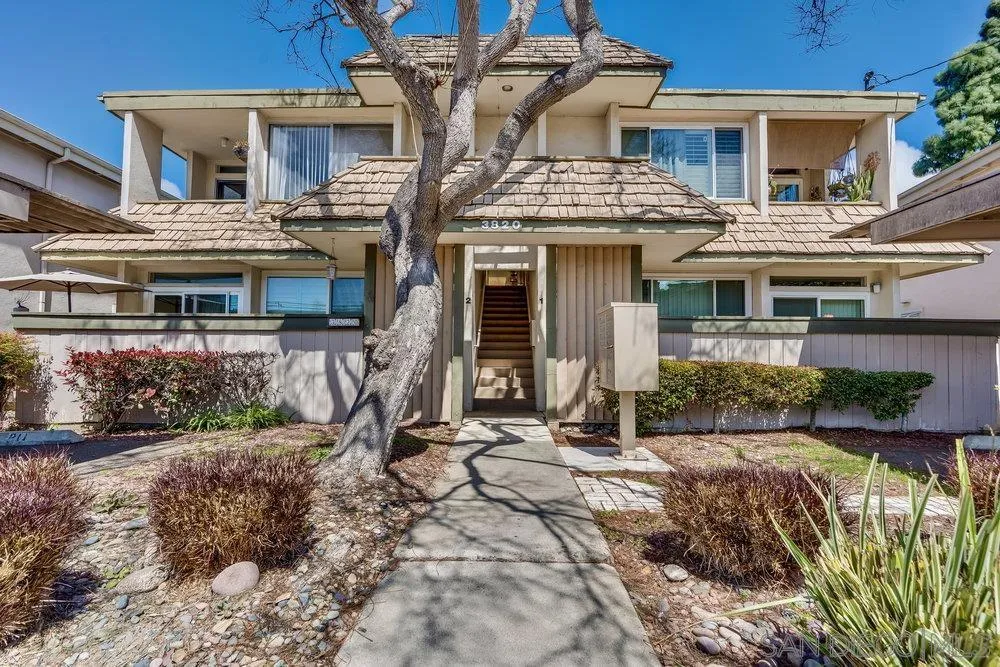 https://cdn.realtyfeed.com/cdn/127/250032229/af0beb3ca3403ac2951d8b0a853f9eb9.webp