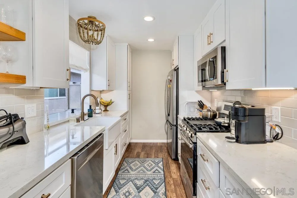 https://cdn.realtyfeed.com/cdn/127/250032229/f466960bd393ab61145678df281237ae.webp