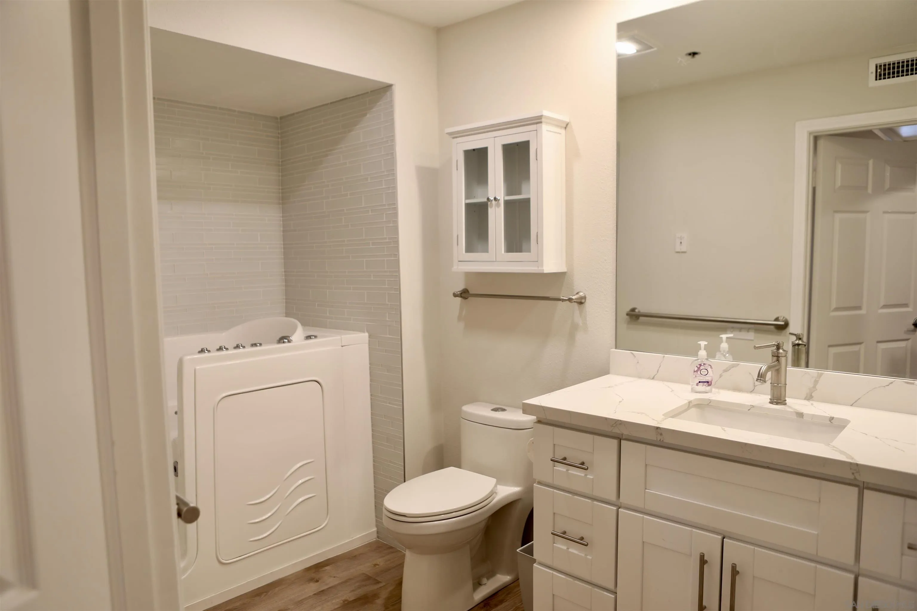 https://cdn.realtyfeed.com/cdn/127/250032235/07600212cc4c067e8ff5fa53d3e020ce.webp
