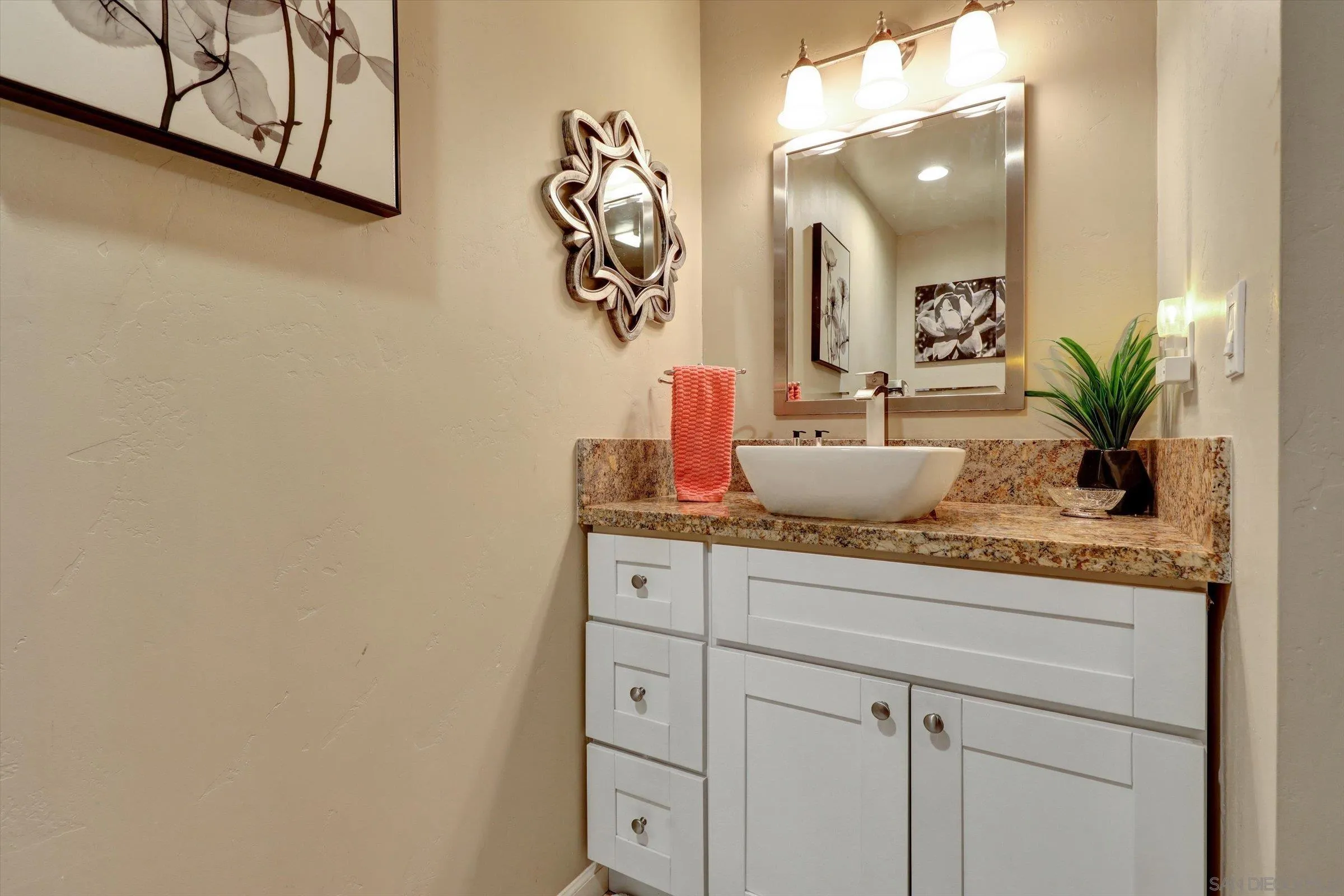 https://cdn.realtyfeed.com/cdn/127/250032236/3a9065ee92defd4cff7e6fd35a1a99ec.webp