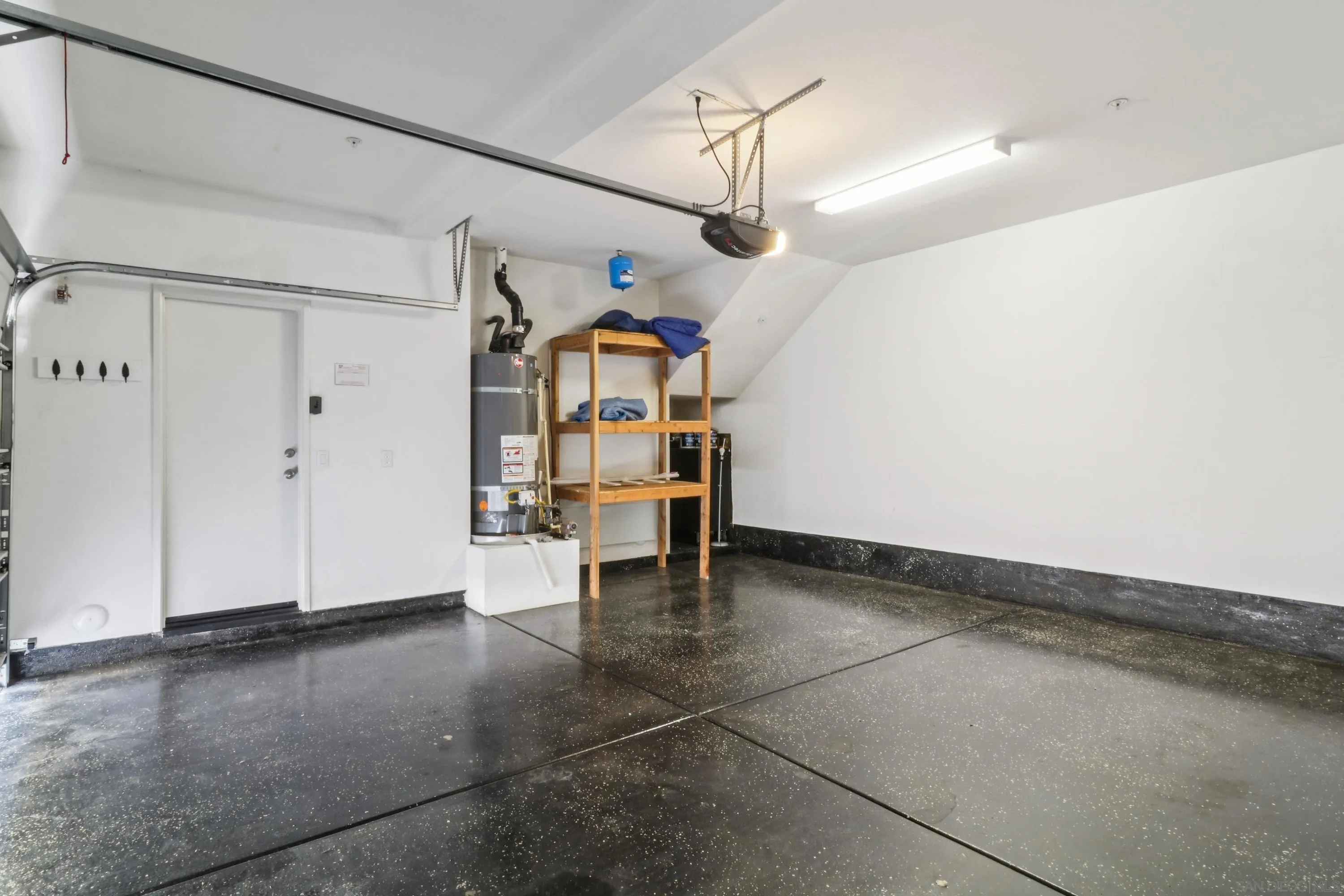 Photo #16: 250032239 Listing: Photo #16