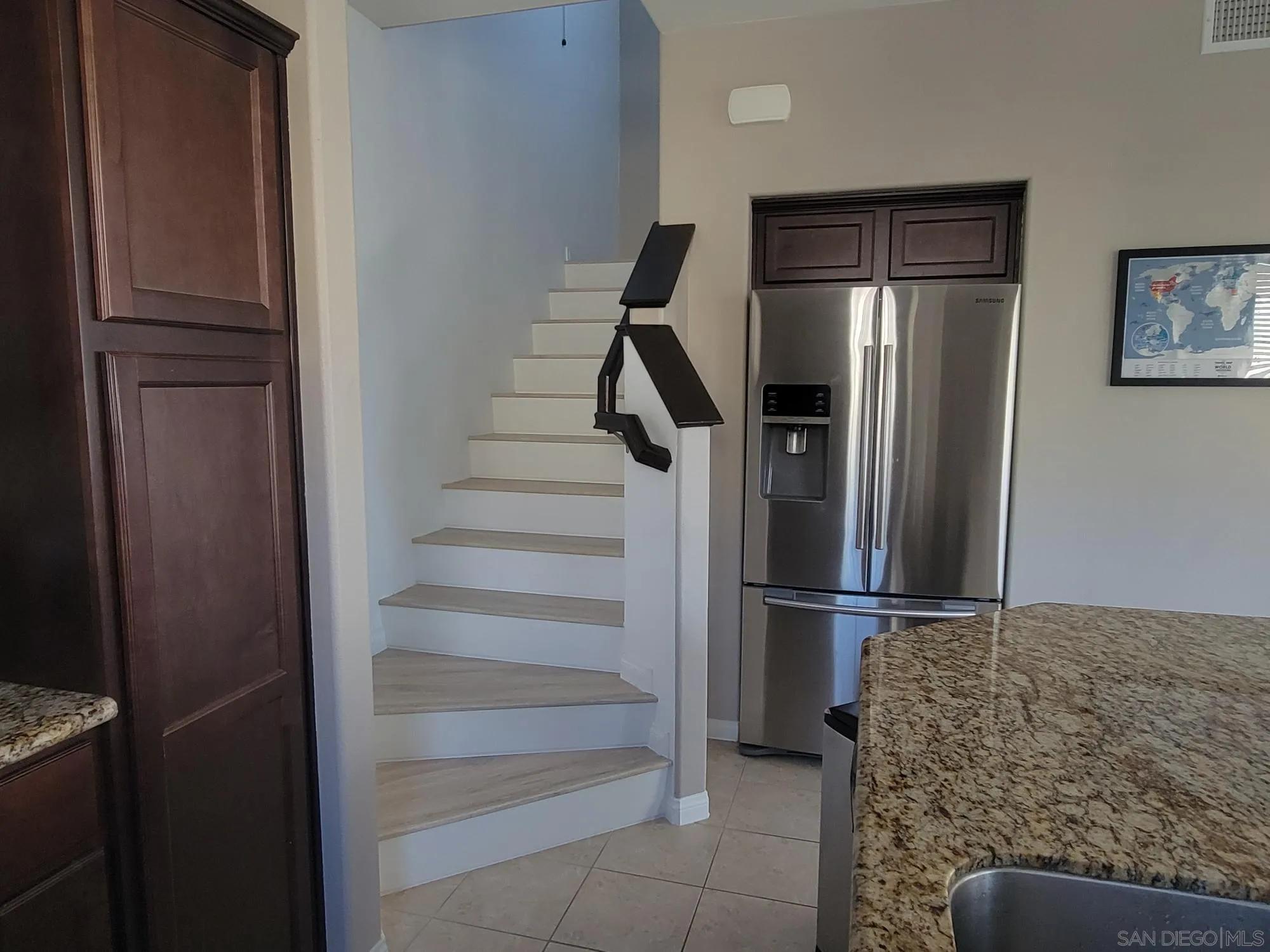 Photo #4: 250032239 Listing 
