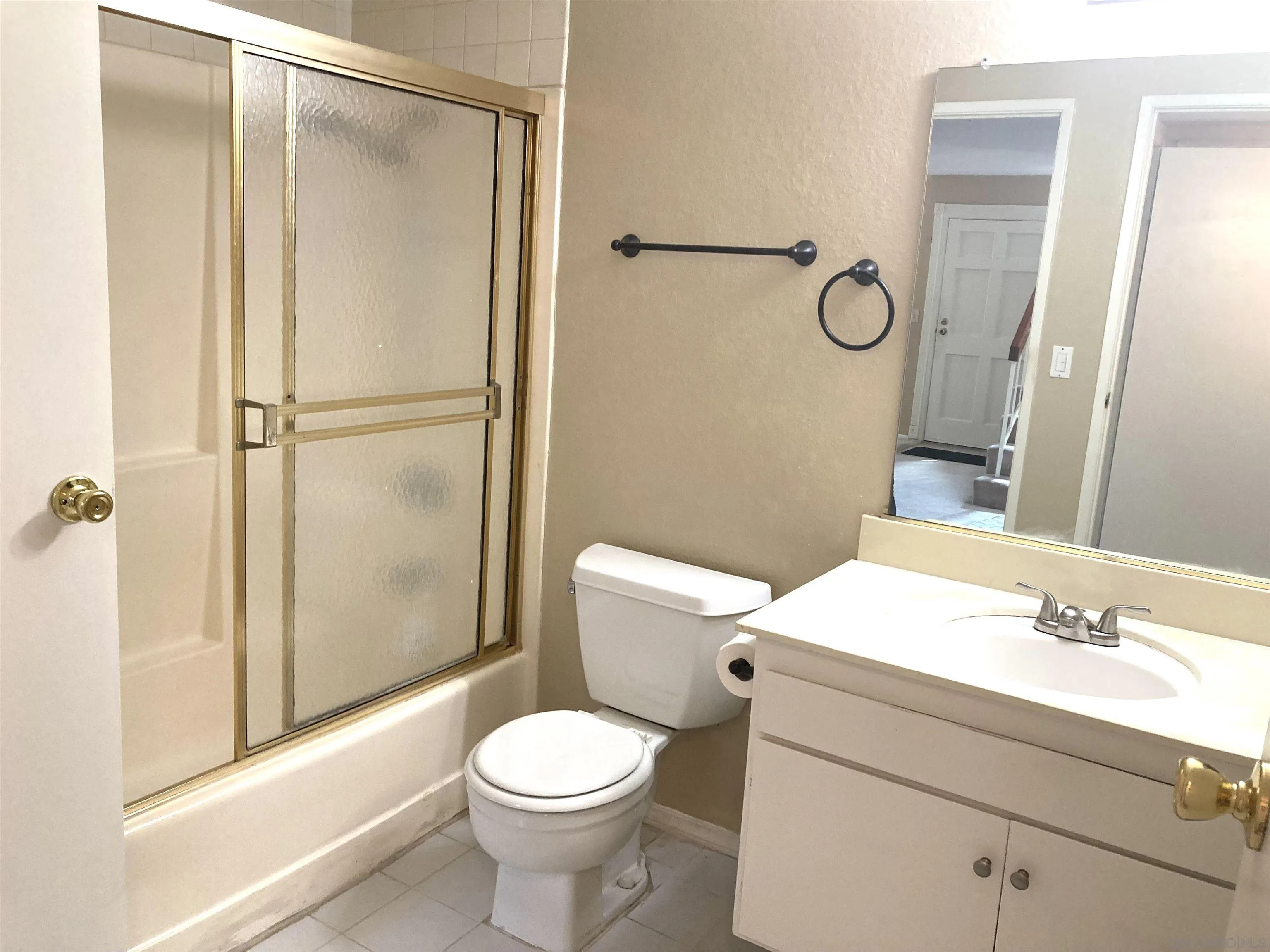 https://cdn.realtyfeed.com/cdn/127/250032262/c4d591777e04fd9f00bb354830cce5e2.webp