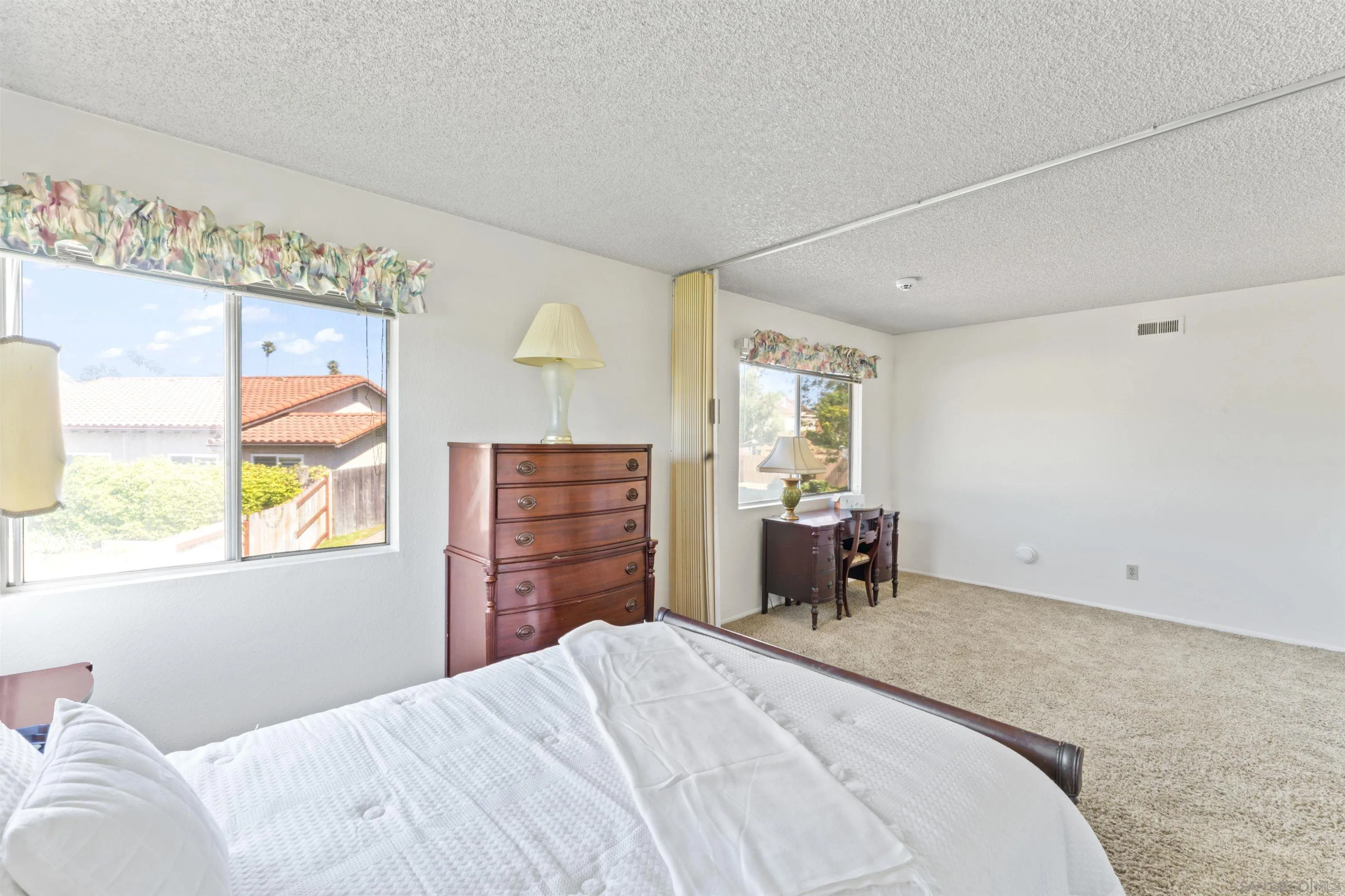 https://cdn.realtyfeed.com/cdn/127/250032266/02d59ff30a29e95859ae8365ff33fe9d.webp