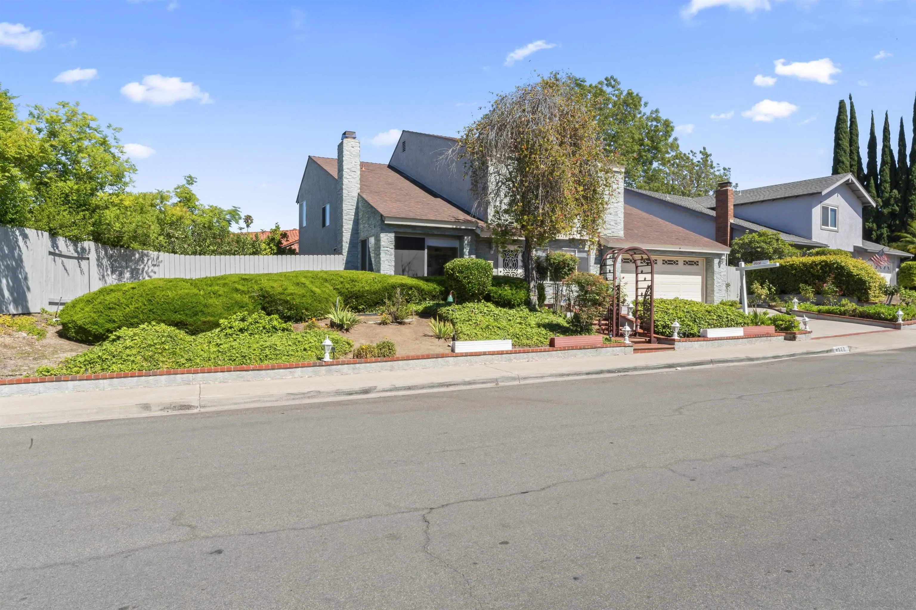 https://cdn.realtyfeed.com/cdn/127/250032266/214920ab6082f89b4e83daa1a9d0955d.webp