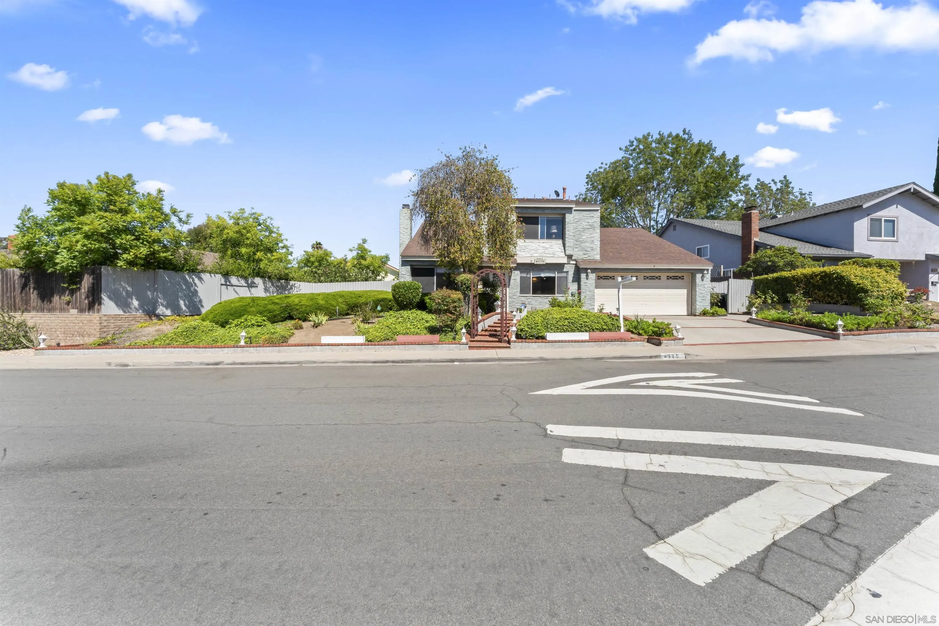 https://cdn.realtyfeed.com/cdn/127/250032266/a5915f62e65091ec9274e1afd0987b2b.webp