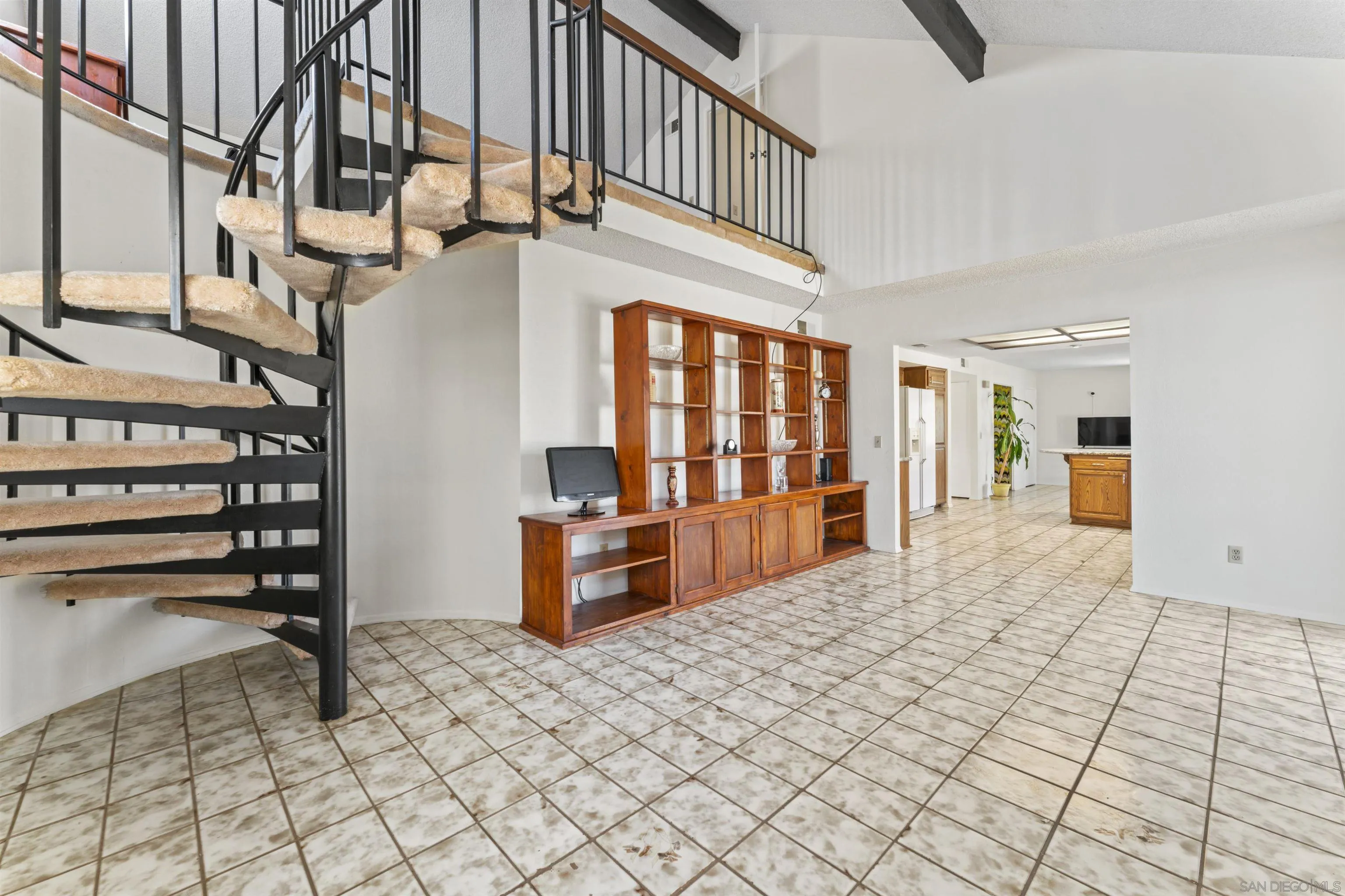 https://cdn.realtyfeed.com/cdn/127/250032266/c8628a802f90753803f36160b1d9146e.webp