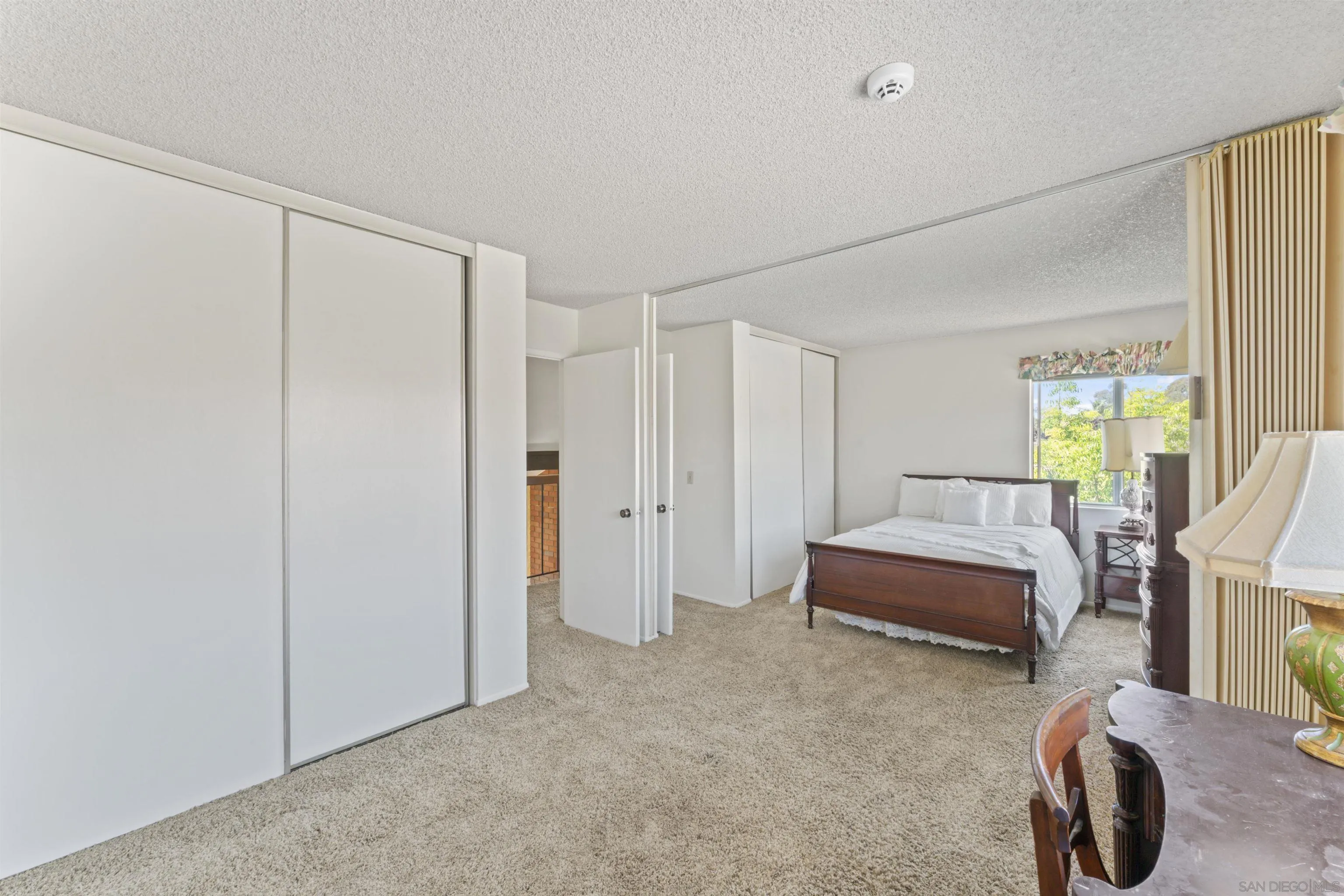 https://cdn.realtyfeed.com/cdn/127/250032266/df0b538f83c1974123d516dd5ccb5483.webp