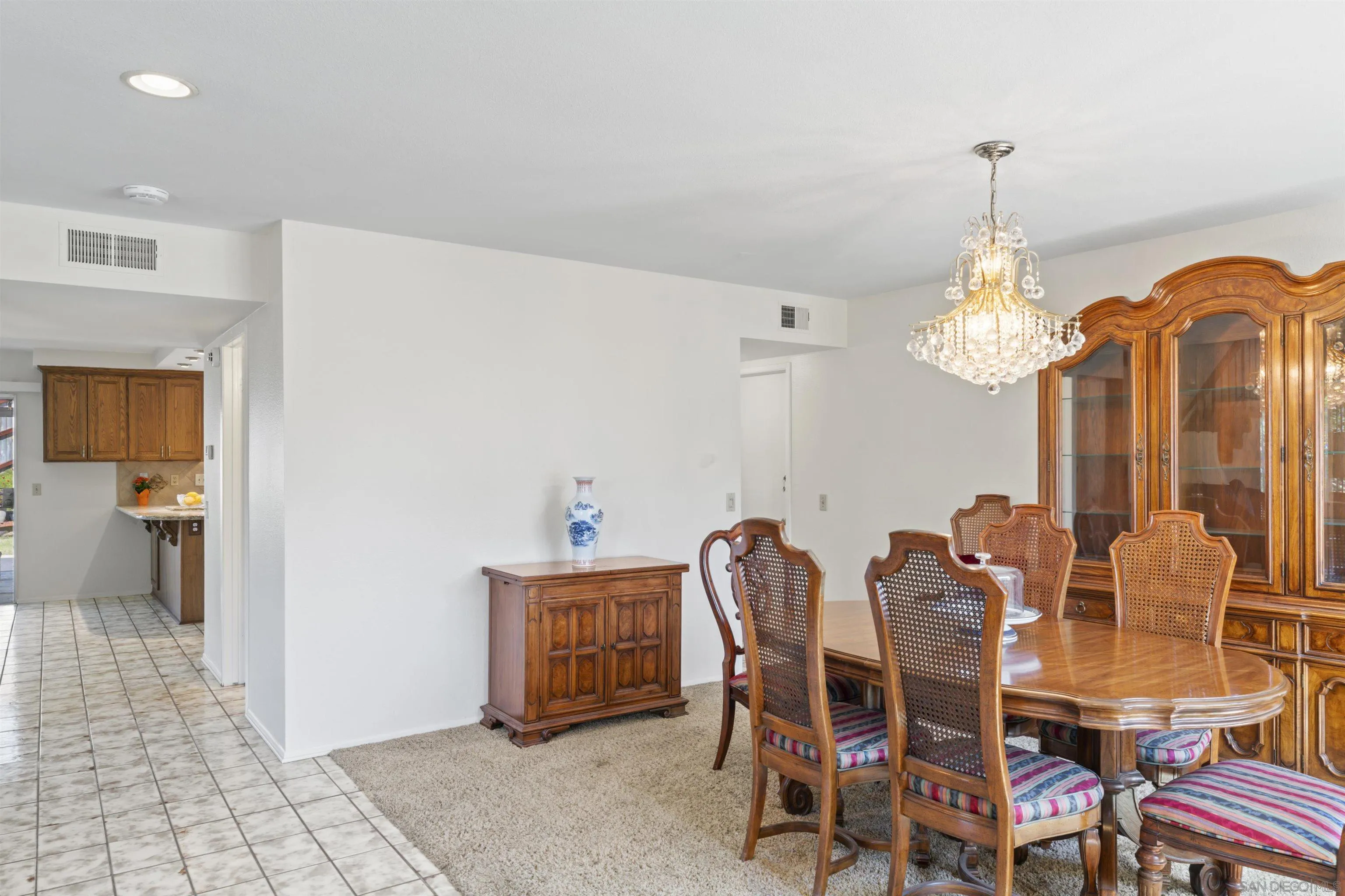 https://cdn.realtyfeed.com/cdn/127/250032266/e3adf46e5441ef1b78e76930a55aca0f.webp