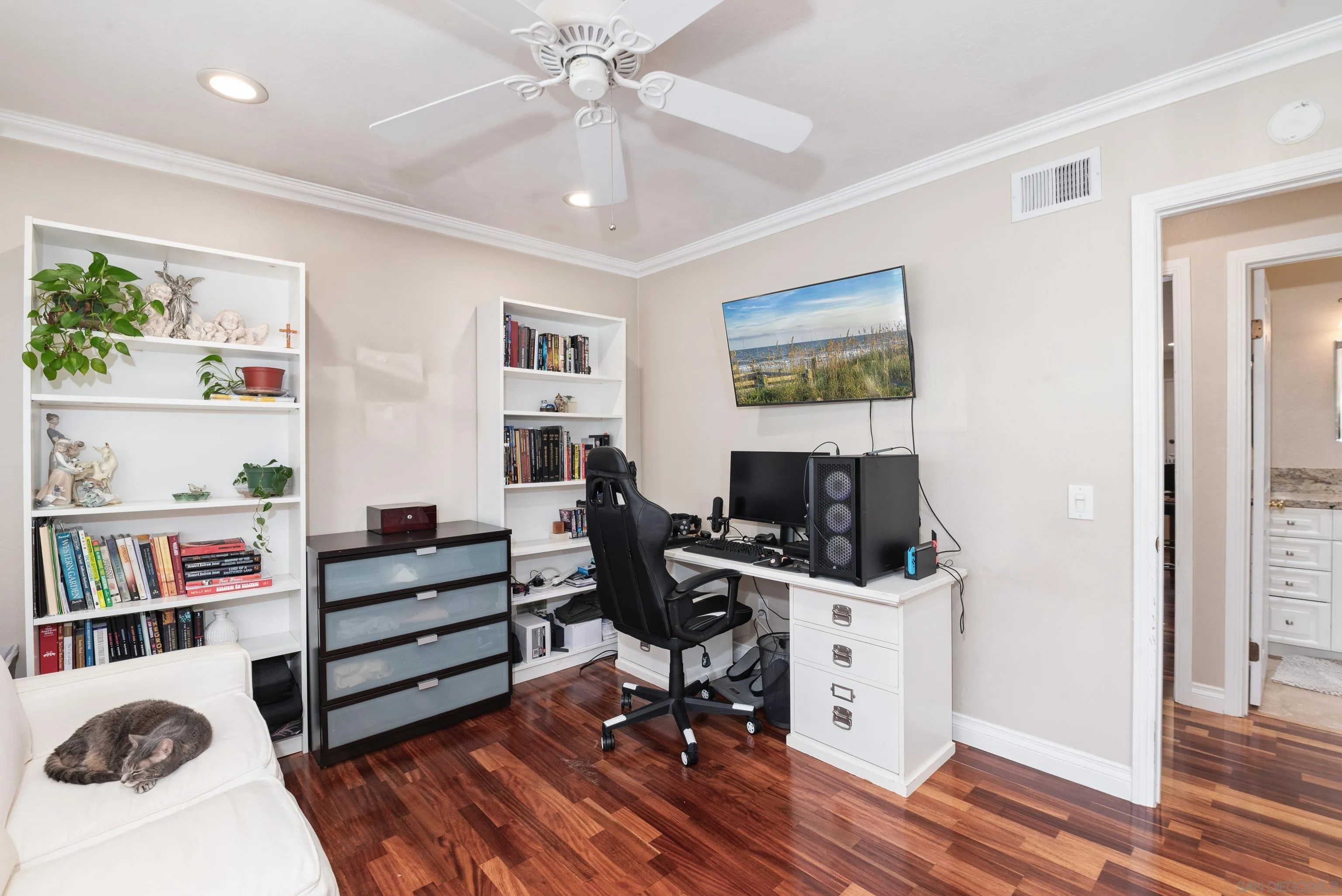https://cdn.realtyfeed.com/cdn/127/250032294/1f379c969549e5061223dd9169c4b84b.webp