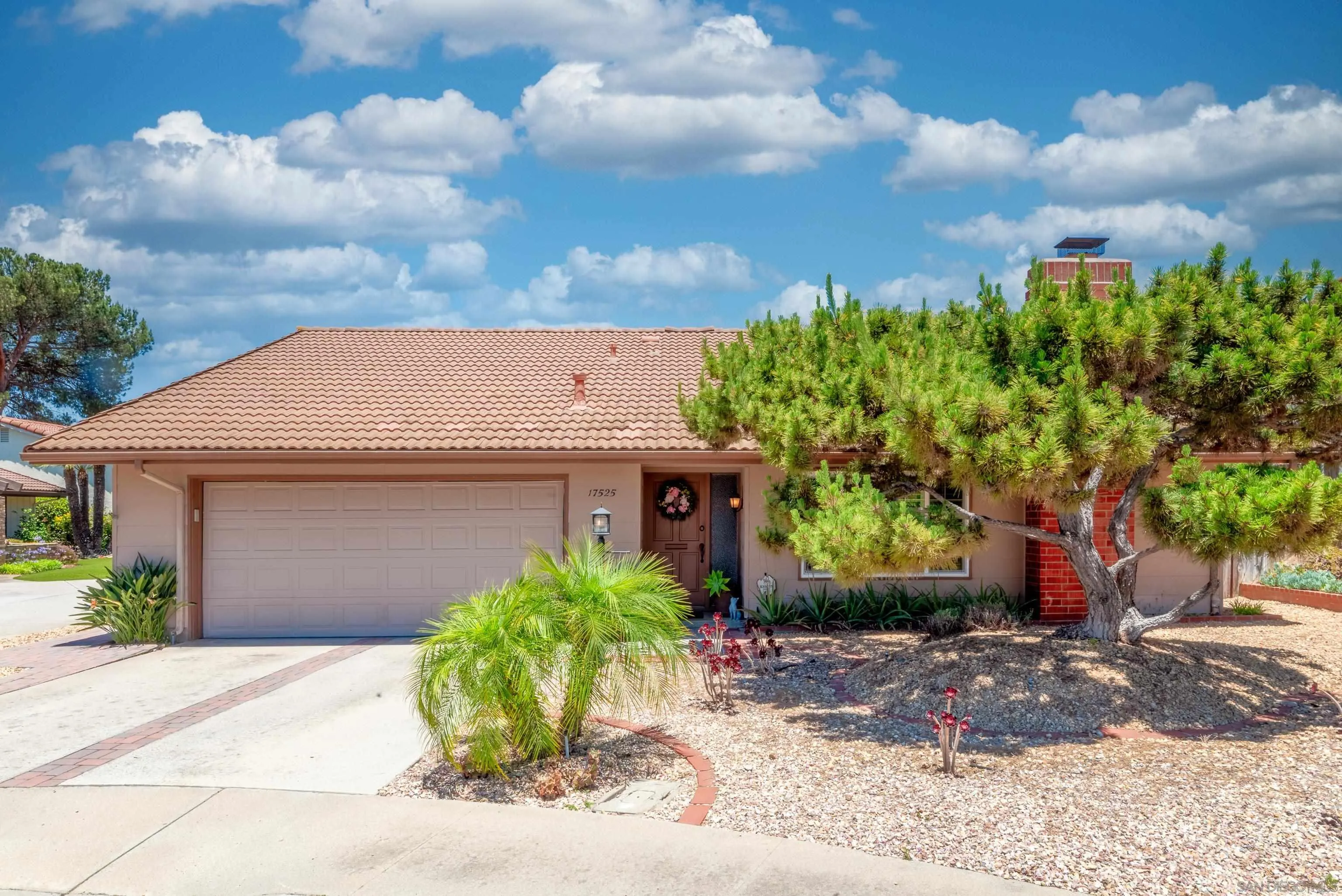 https://cdn.realtyfeed.com/cdn/127/250032294/340f1d1037e08d530921815609757b98.webp