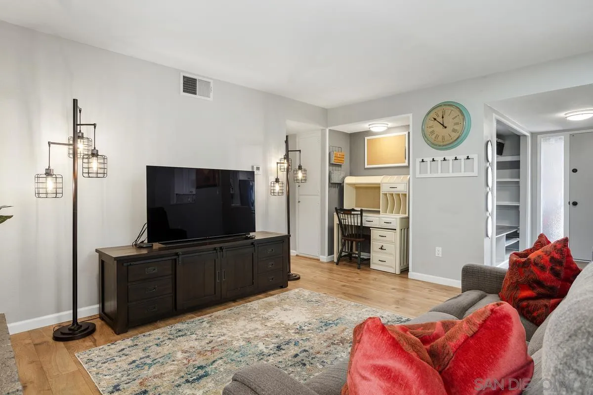Photo #29: 250032298 Listing: Photo #29