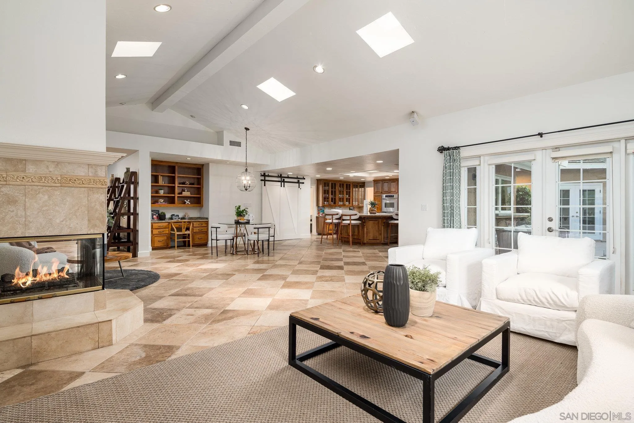 https://cdn.realtyfeed.com/cdn/127/250032299/1511346a4f4a165f592a4a1424abc6f6.webp