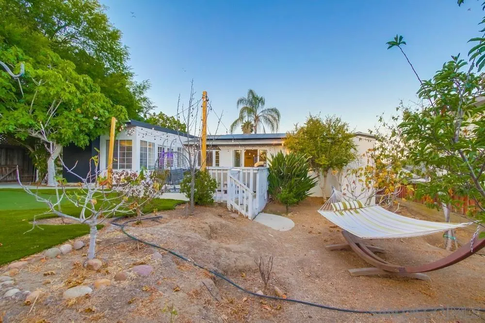 https://cdn.realtyfeed.com/cdn/127/250032306/87e8fd3e05bf6f9f7d62172f7ebcaace.webp