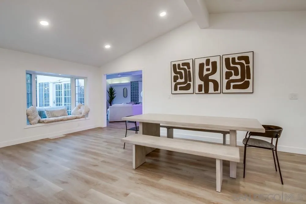 https://cdn.realtyfeed.com/cdn/127/250032306/abdf8d754a411e924d56cec90247d216.webp