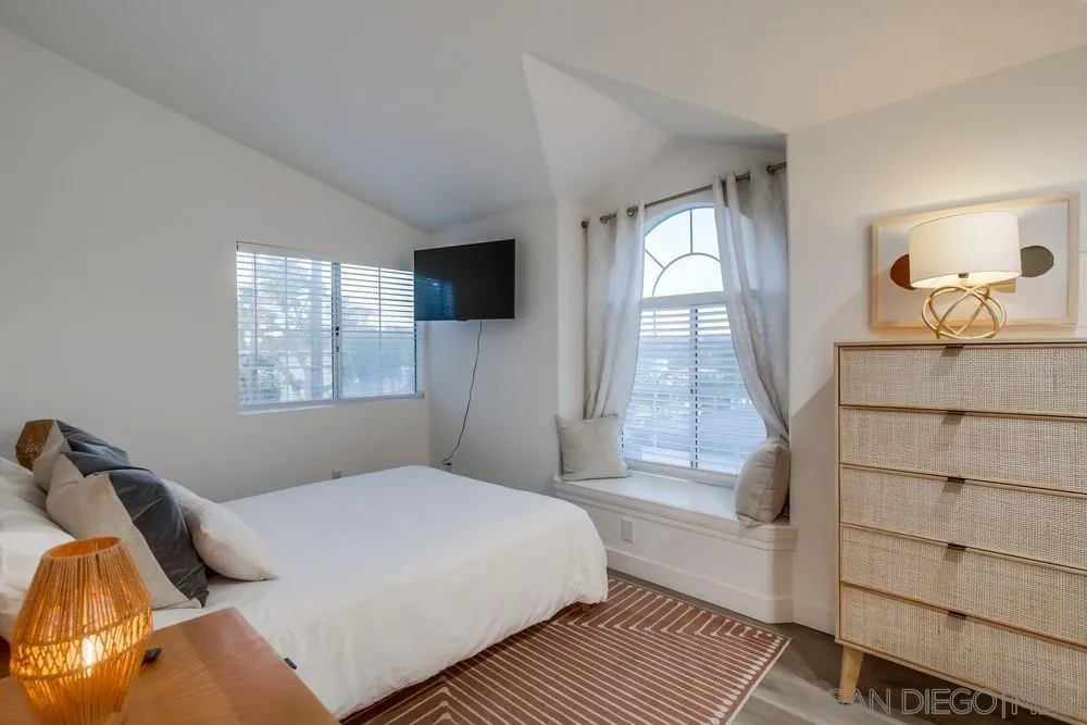 https://cdn.realtyfeed.com/cdn/127/250032306/c2b2f641d34d0c42397a59ab4e5d777b.webp