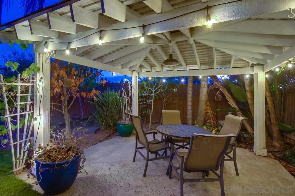 https://cdn.realtyfeed.com/cdn/127/250032306/e5133b12bdf1468843e46875ba42ba0d.webp