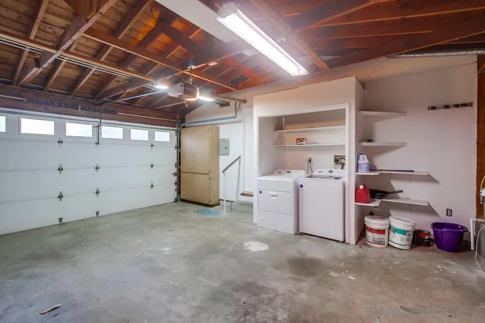 https://cdn.realtyfeed.com/cdn/127/250032306/f082ff869fff8e52e7433a49948368a3.webp