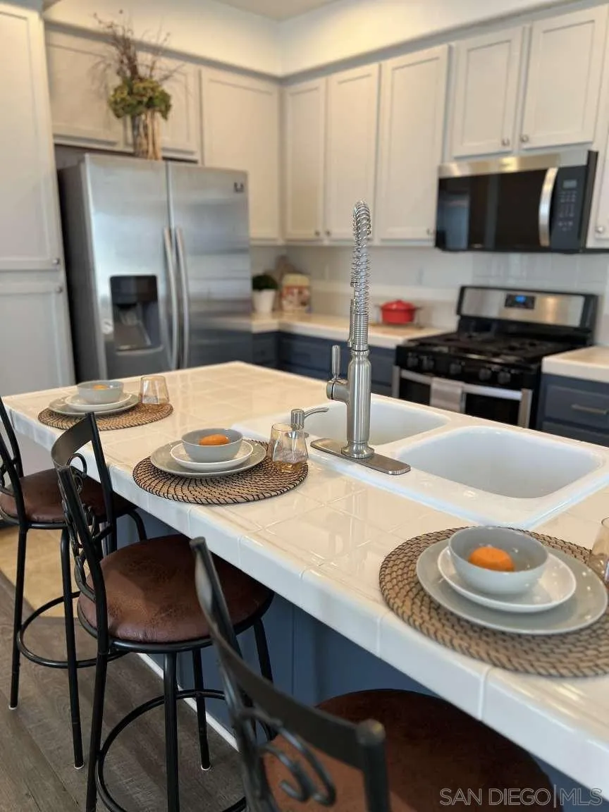 Photo #3: 250032317 Listing 