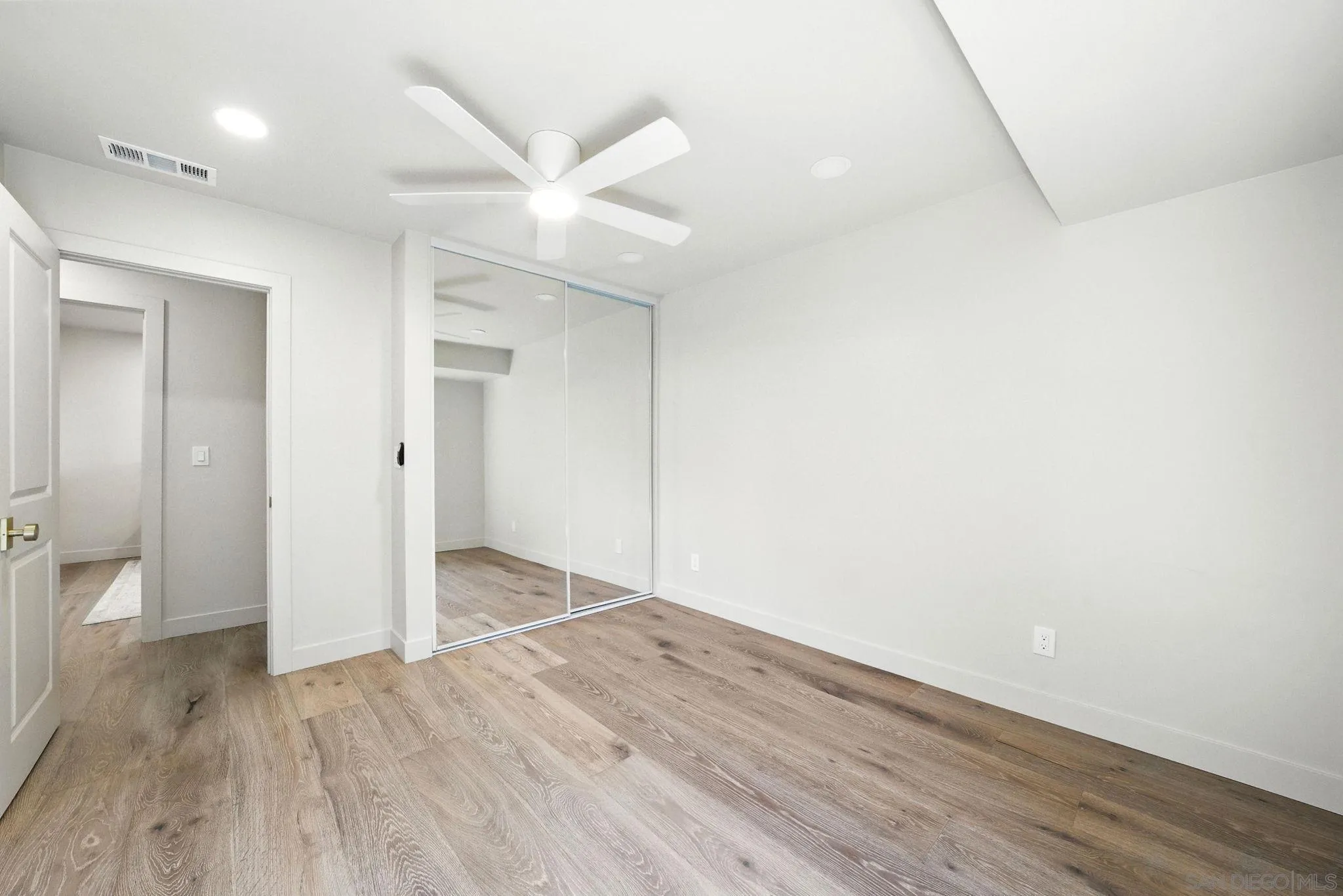 https://cdn.realtyfeed.com/cdn/127/250032320/9f7053e305cc444ada8695ad8bbe8f57.webp