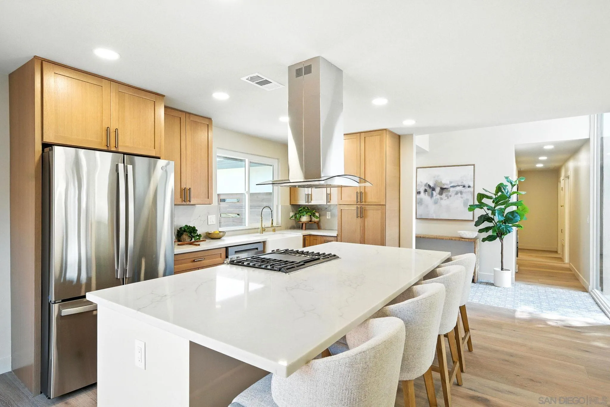 https://cdn.realtyfeed.com/cdn/127/250032320/d968335fa7f80ecf30cab1804c0aa78d.webp