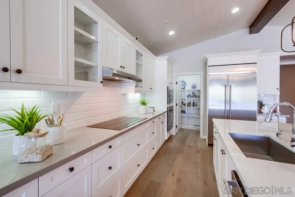 https://cdn.realtyfeed.com/cdn/127/250032328/0e168e2a0943a3577bb71da4dd94e145.webp