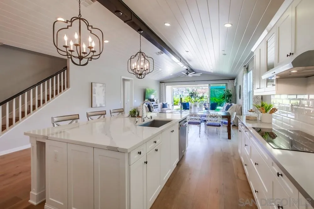 https://cdn.realtyfeed.com/cdn/127/250032328/4a8769e91d62155225e596625b3f8cf4.webp