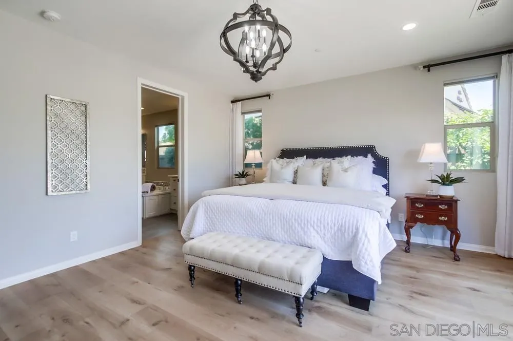 https://cdn.realtyfeed.com/cdn/127/250032328/aa1071f3da5faa30784fb37671fef854.webp