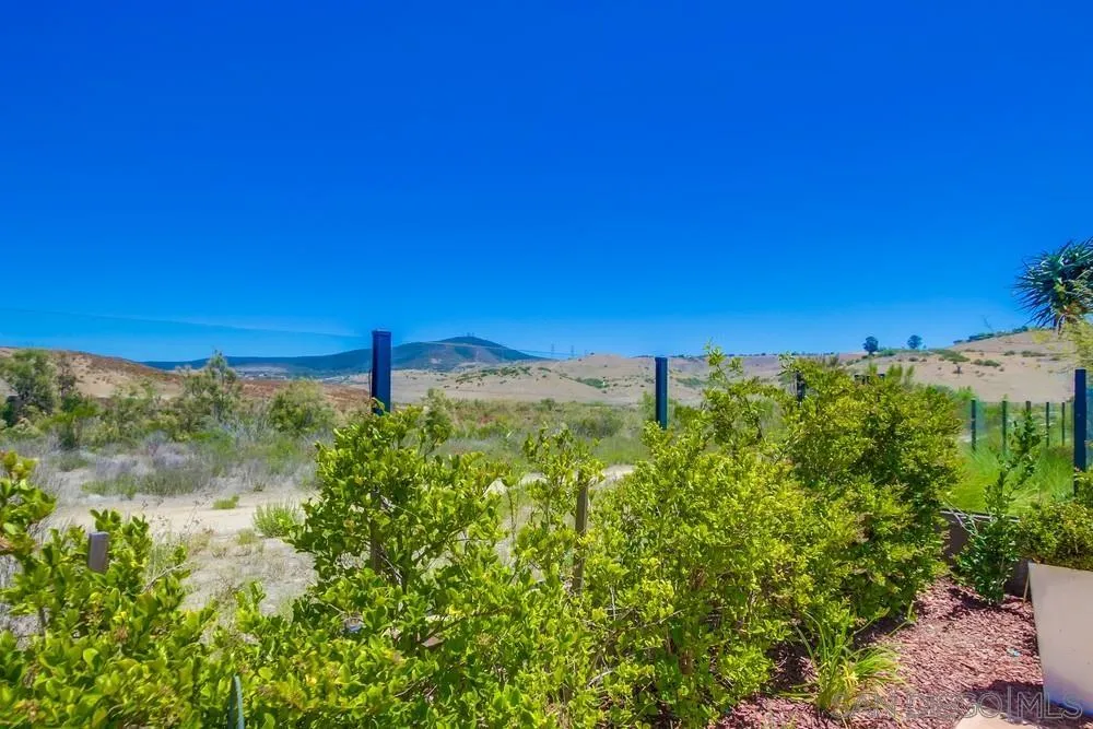 https://cdn.realtyfeed.com/cdn/127/250032328/c70563eb6910a561f76881e817cbebbb.webp