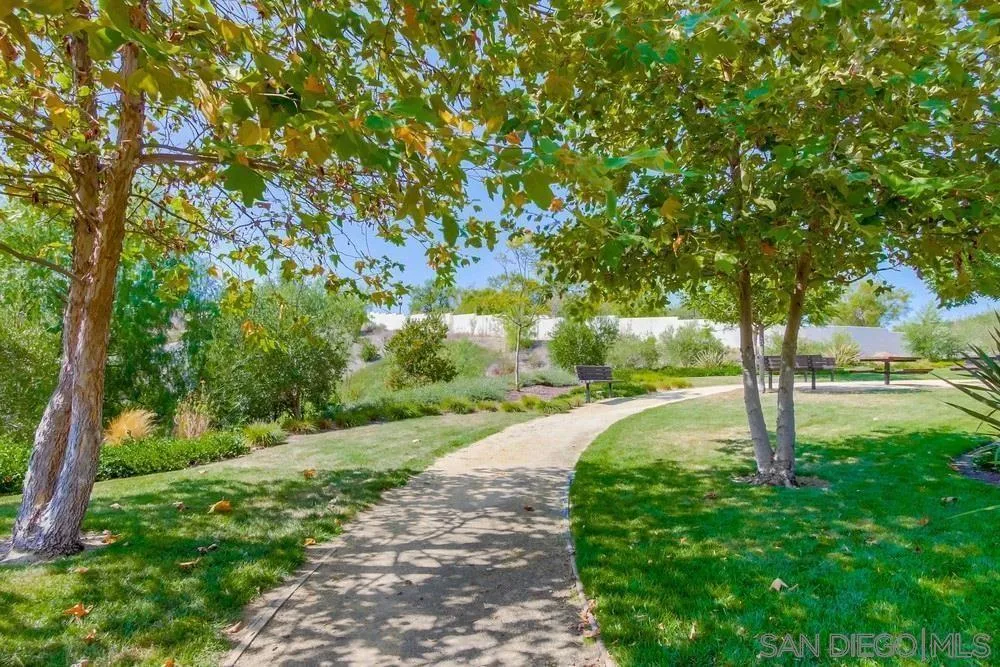 https://cdn.realtyfeed.com/cdn/127/250032328/d09b29a969d6069e0c108bc2f626b4b2.webp