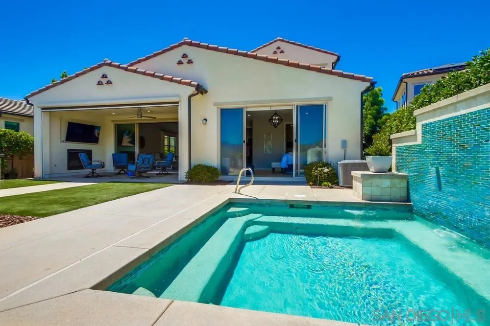 https://cdn.realtyfeed.com/cdn/127/250032328/df2f003f1aed337651510939077beb7d.webp