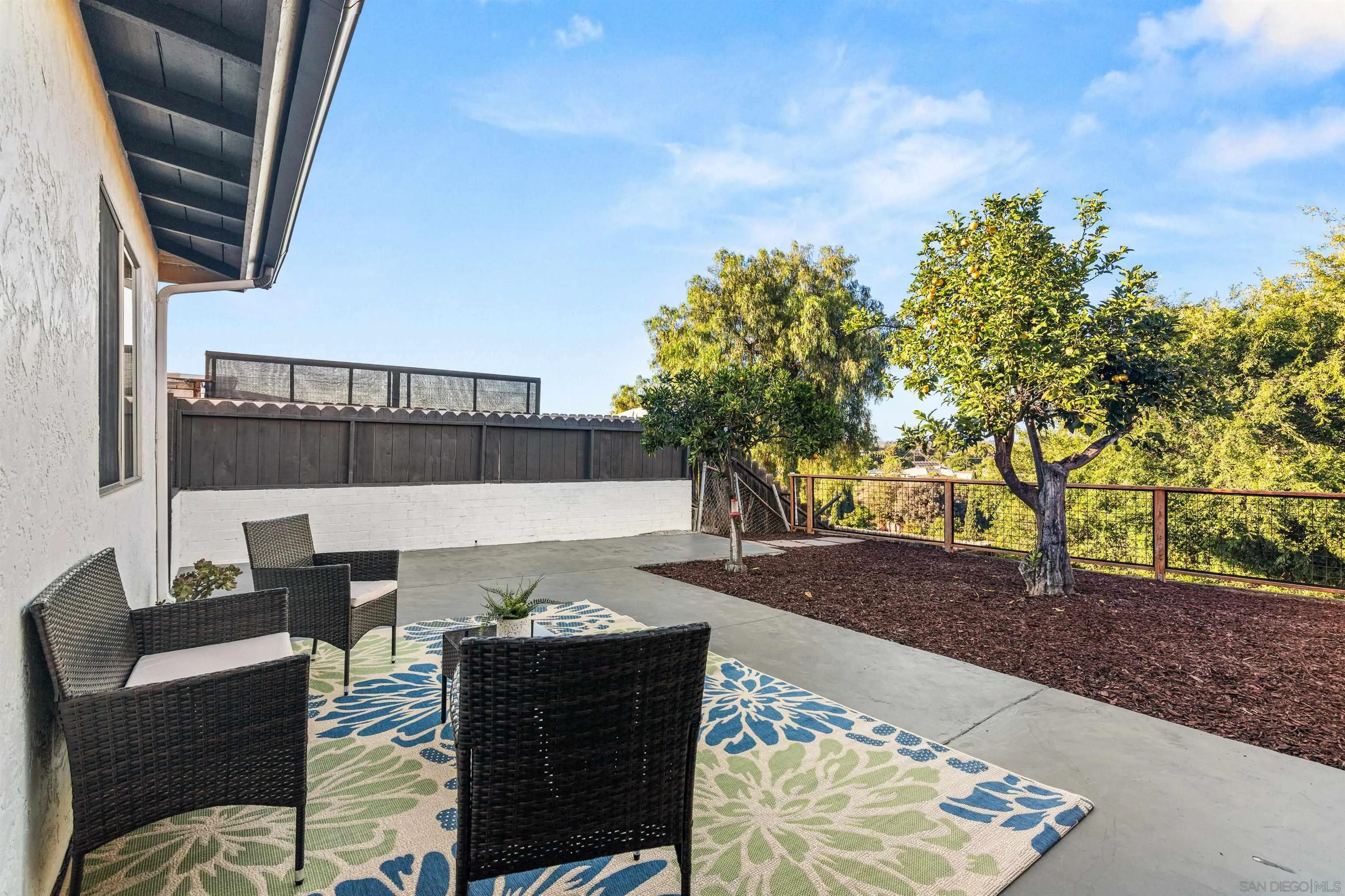 https://cdn.realtyfeed.com/cdn/127/250032330/ba10e06bdbe461f0ad3e88ec6522689c.webp
