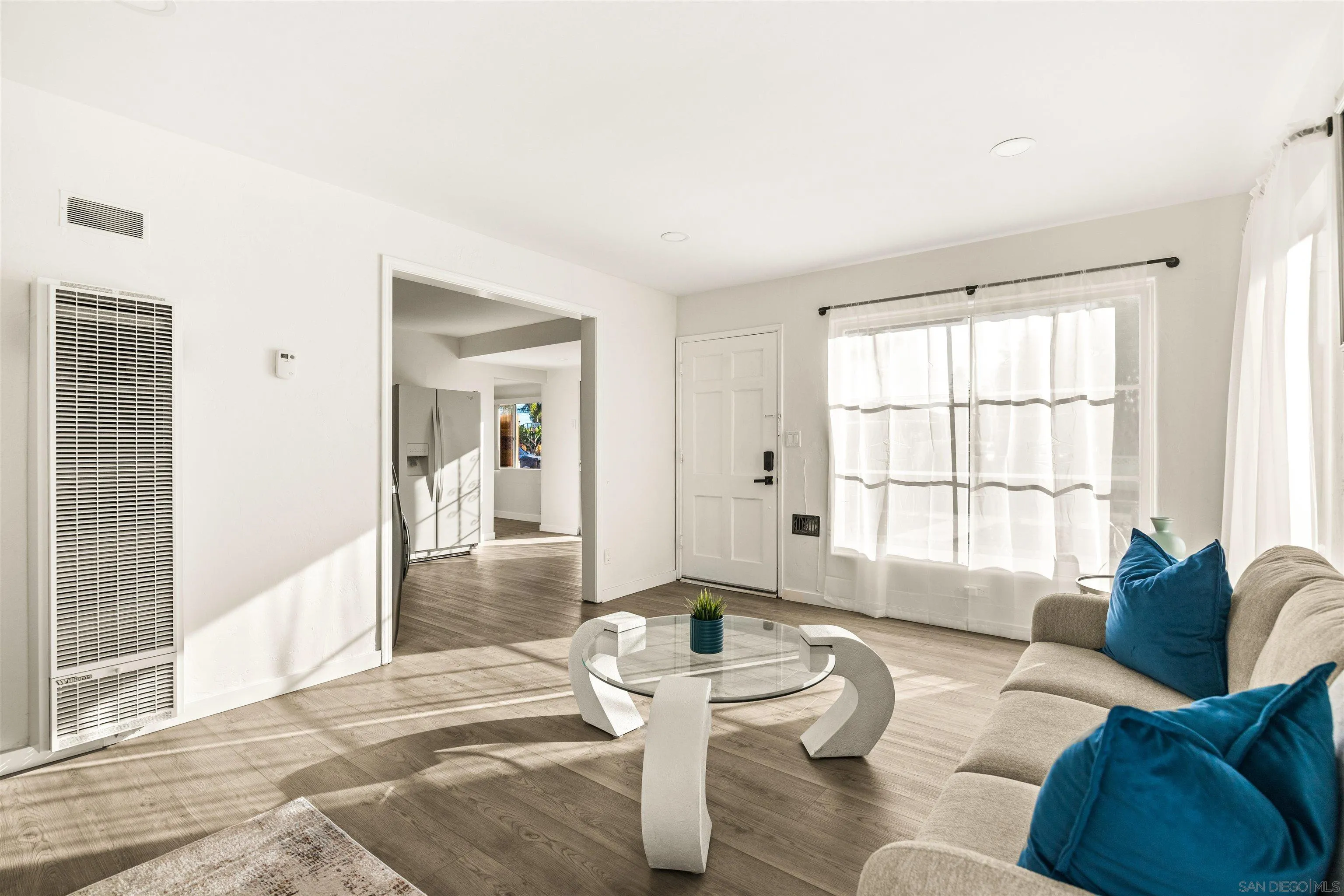 https://cdn.realtyfeed.com/cdn/127/250032330/fd9bec555d6e7c56a64d7245db4d7bce.webp