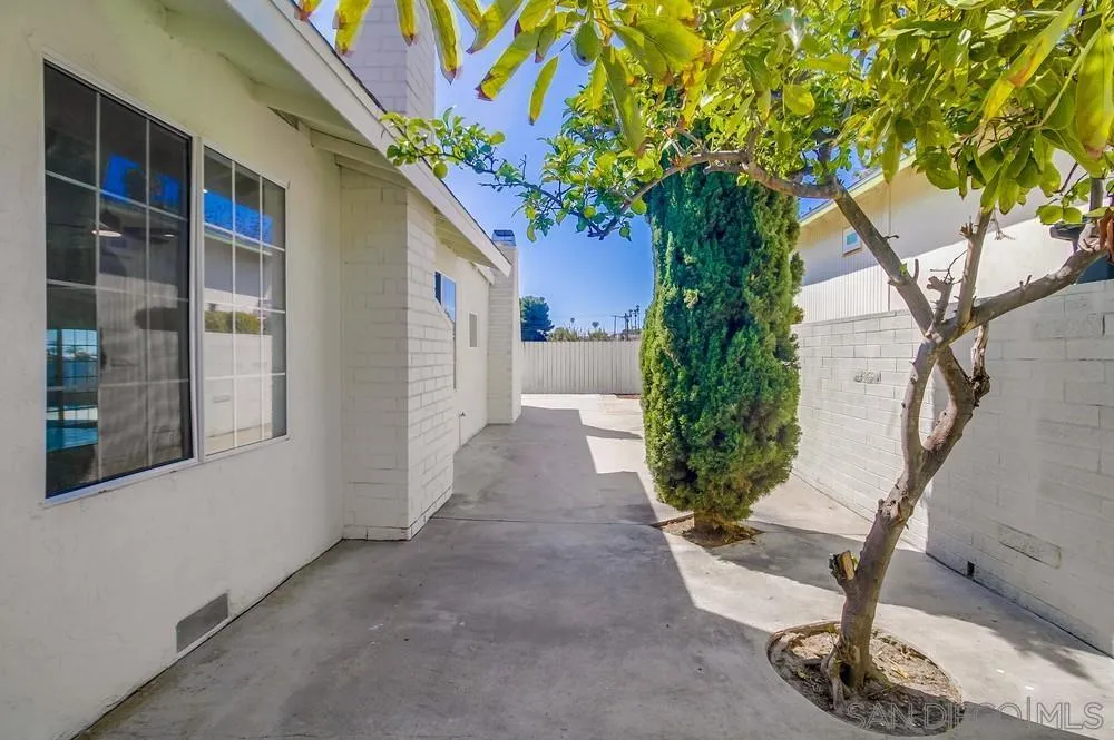 https://cdn.realtyfeed.com/cdn/127/250032346/54250653aa8758f5f4baa339a30ad66f.webp