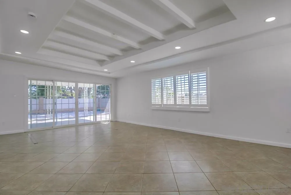 https://cdn.realtyfeed.com/cdn/127/250032346/acc6c0a3fd4035d10d021e33eda16c1b.webp