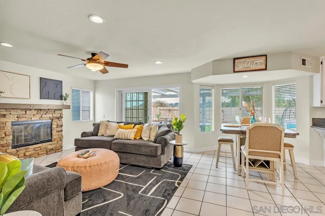 https://cdn.realtyfeed.com/cdn/127/250032351/0897dbdef8ebdd66062a9ca2fae0511b.webp