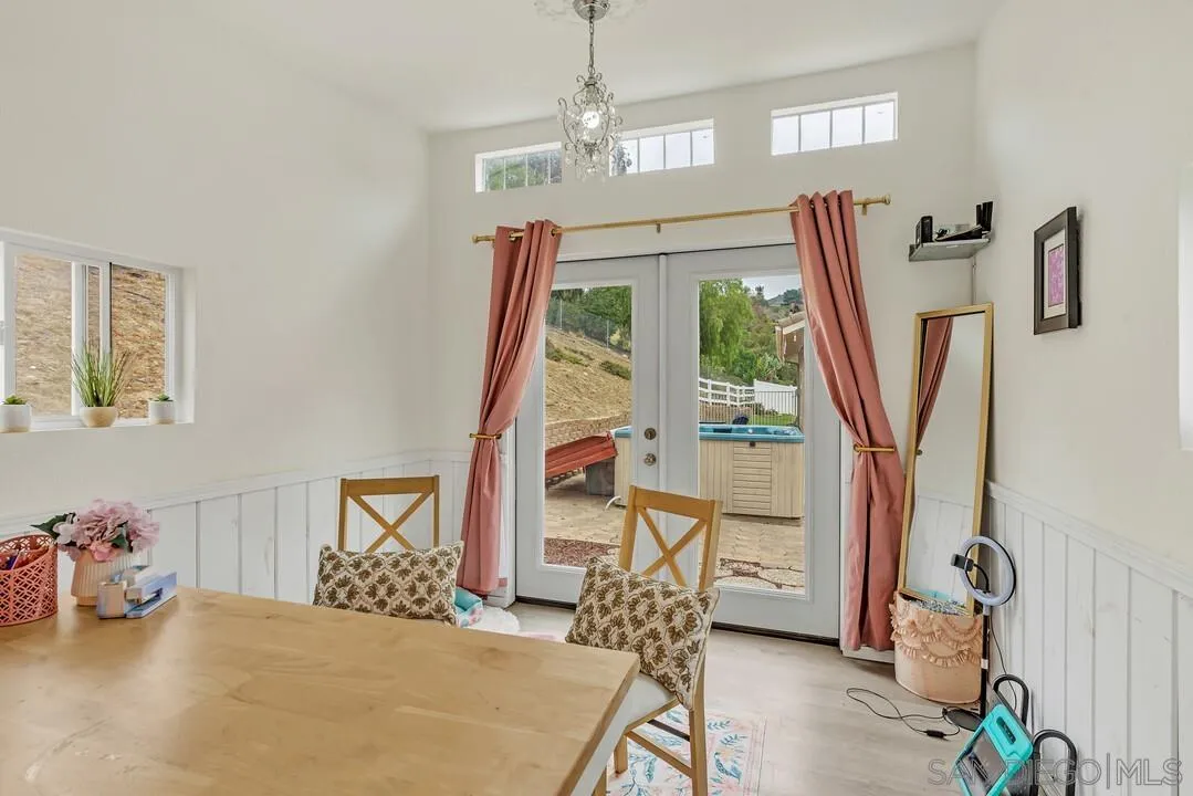 https://cdn.realtyfeed.com/cdn/127/250032351/4b8e73222978f7ee4851bd4688a944be.webp
