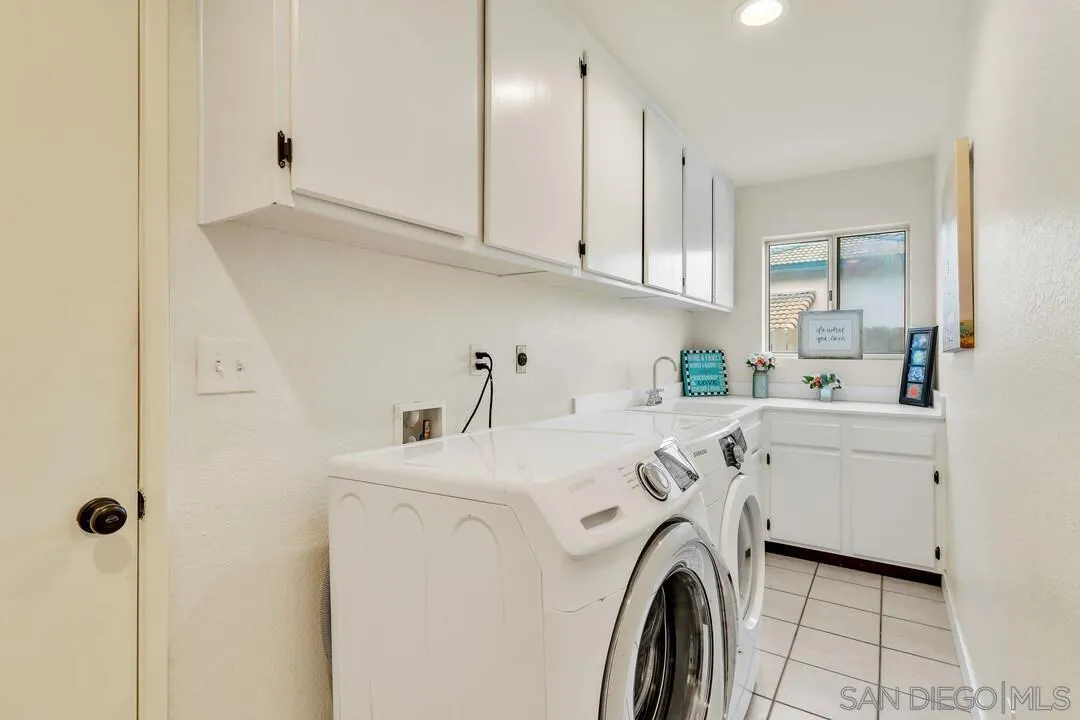 https://cdn.realtyfeed.com/cdn/127/250032351/74c851789748061729a2b7bfe772712d.webp