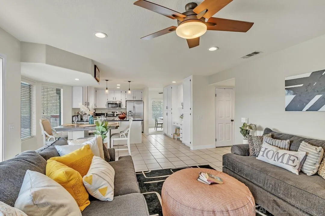 https://cdn.realtyfeed.com/cdn/127/250032351/b02b4570ca228137e119143c0b36aa16.webp