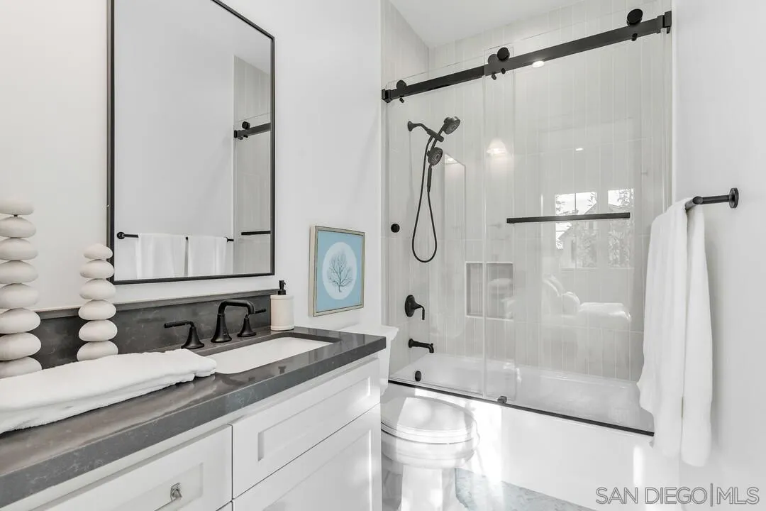 https://cdn.realtyfeed.com/cdn/127/250032363/ac0b19f5c62c964eaed8039f338bb1d2.webp