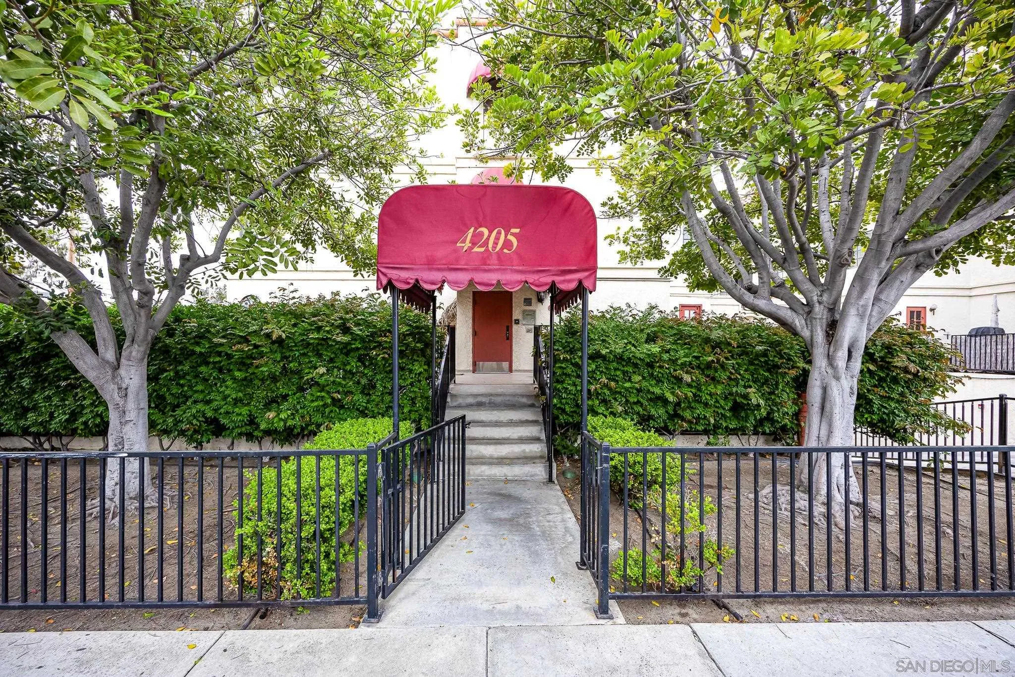 https://cdn.realtyfeed.com/cdn/127/250032368/1a7b288fca3fb5a121a2a4e929823de9.webp