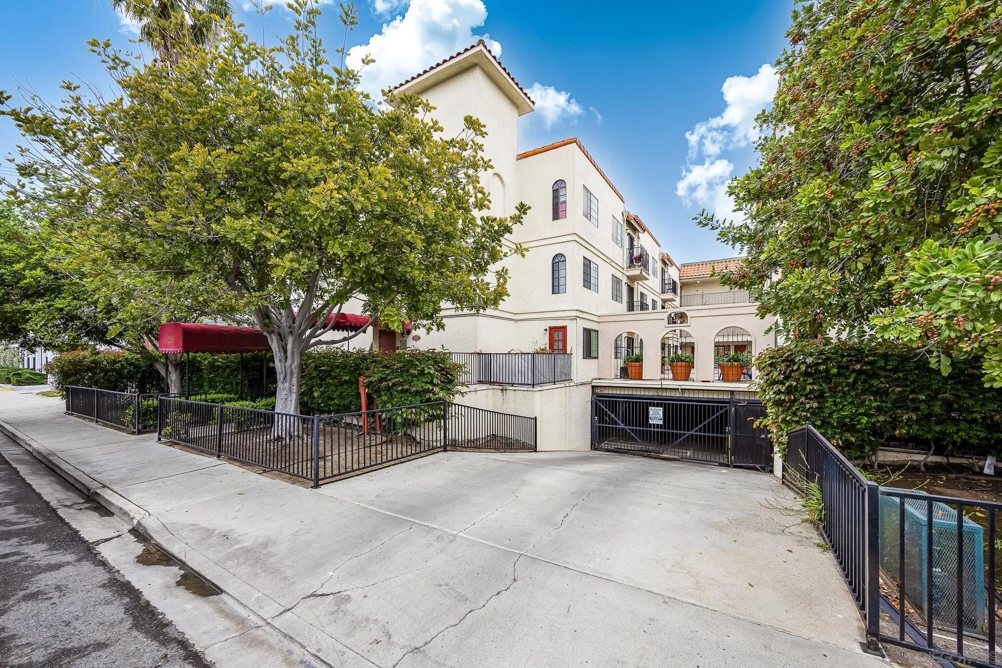 https://cdn.realtyfeed.com/cdn/127/250032368/fb39e4d8aac1edc87b1c0d1a1d2b734c.webp