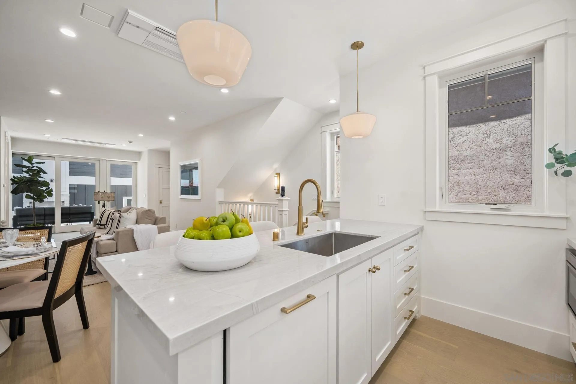 743 G Avenue