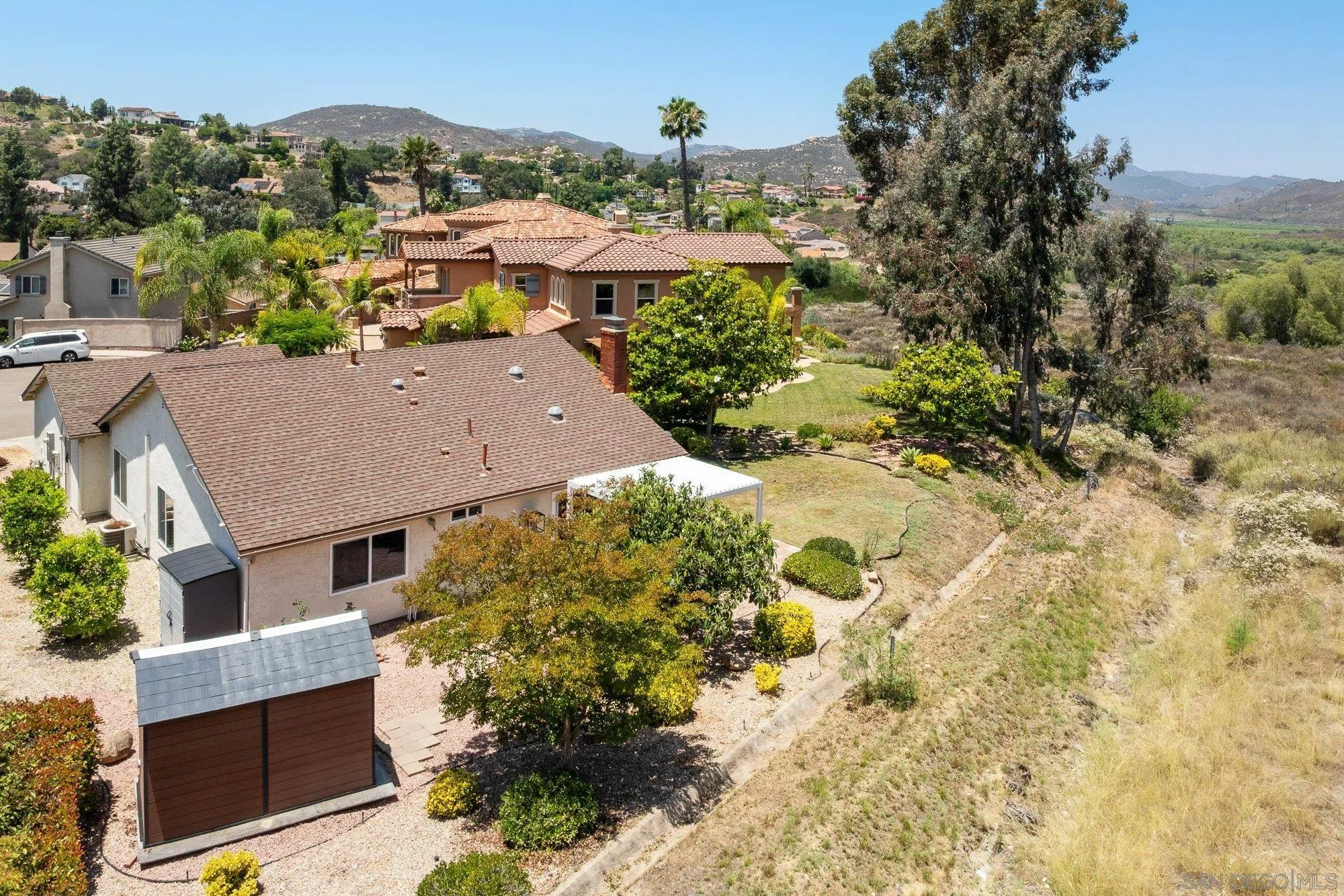 https://cdn.realtyfeed.com/cdn/127/250032392/29ca1e7f2548d62995e41ba1344b5df1.webp