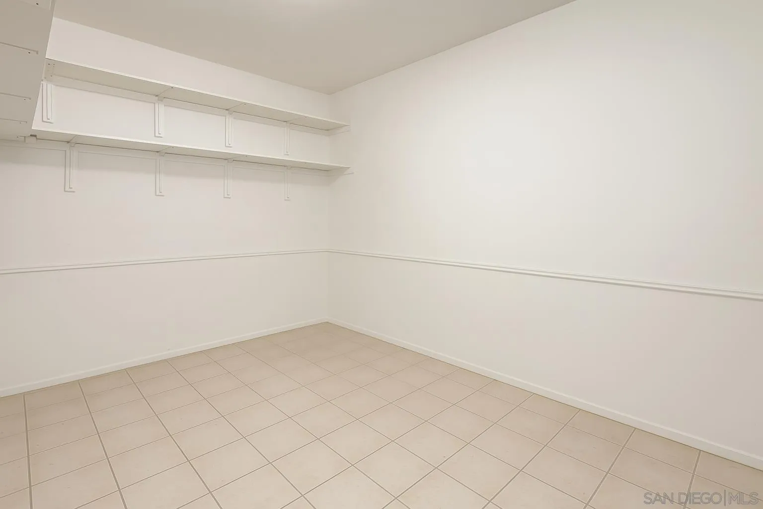 https://cdn.realtyfeed.com/cdn/127/250032405/ec3566717f7ec11d52f9e2bfb9ef9212.webp