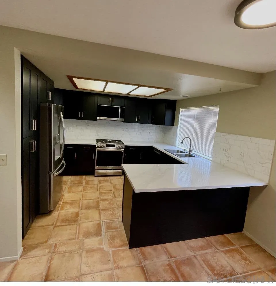 https://cdn.realtyfeed.com/cdn/127/250032426/329a18dbac856ee24e1b4a8e7e3e1cf0.webp
