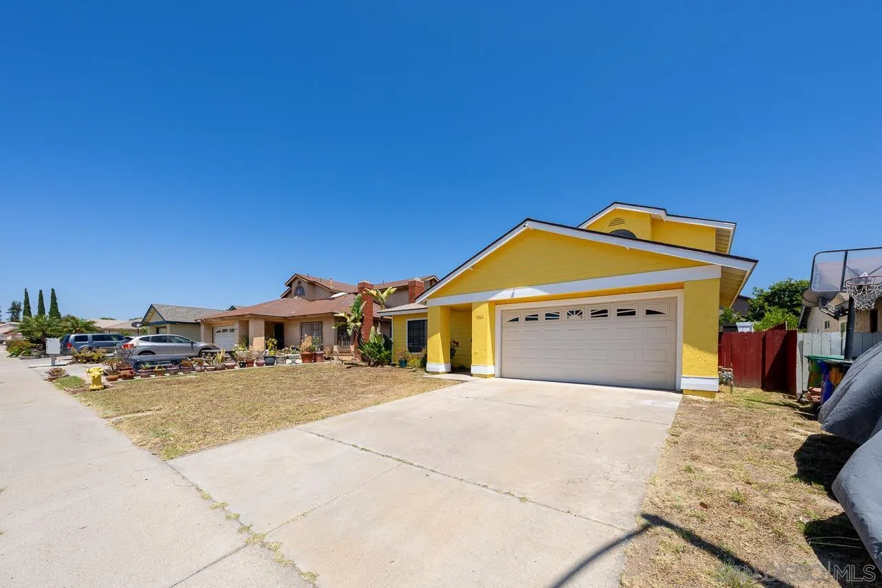 https://cdn.realtyfeed.com/cdn/127/250032426/4da98a994ea19122973bb5565db2420e.webp